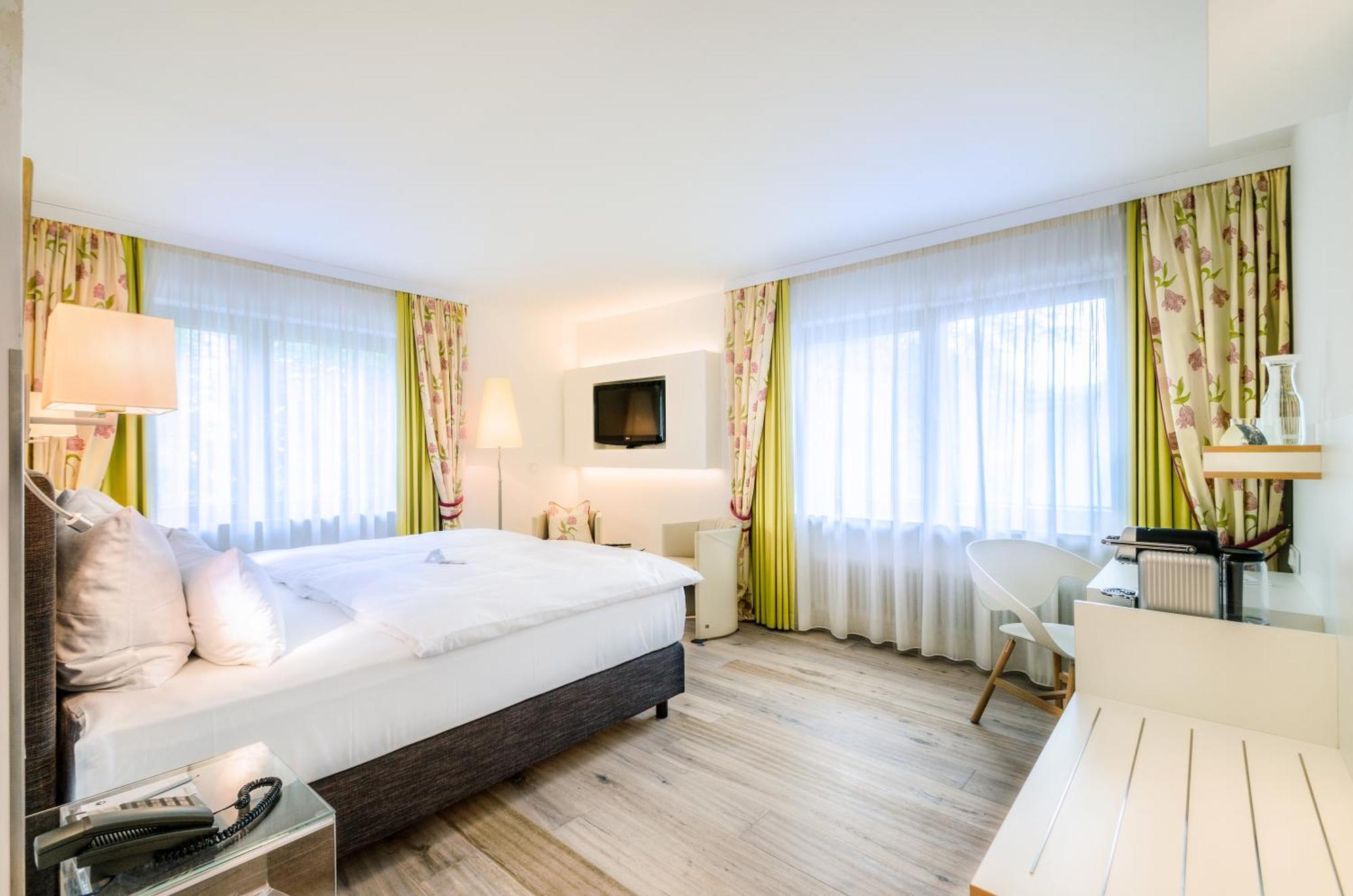Hotel-Restaurant Schwanen Metzingen  Dış mekan fotoğraf